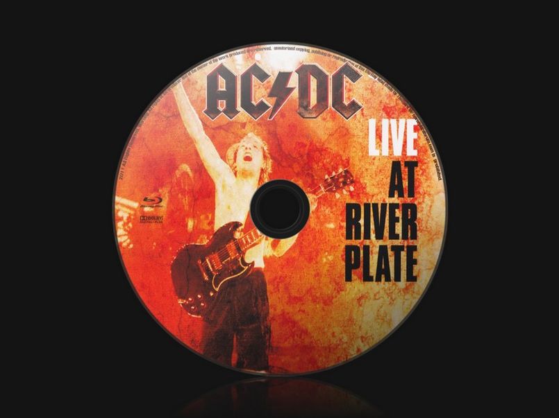 Dc live at river plate