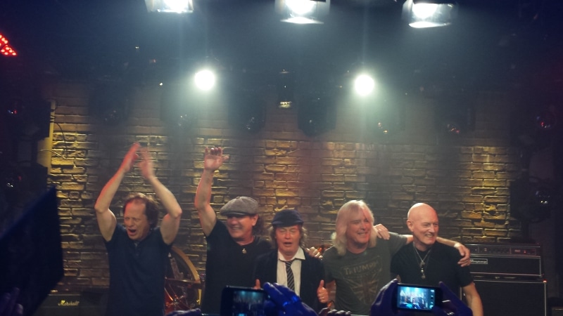 AC/DC